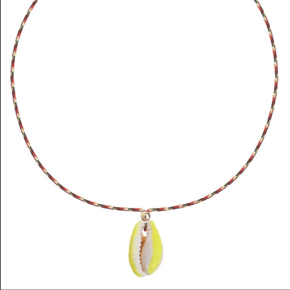 Shell Painted Bracelet - Picture 5 of 6